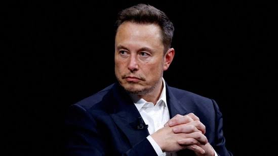 Elon Musk’s suposed drug use is causing concern among the top executives.